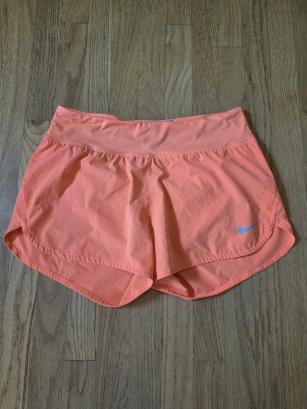Nike Women’s Coral Performance Running Shorts Size M